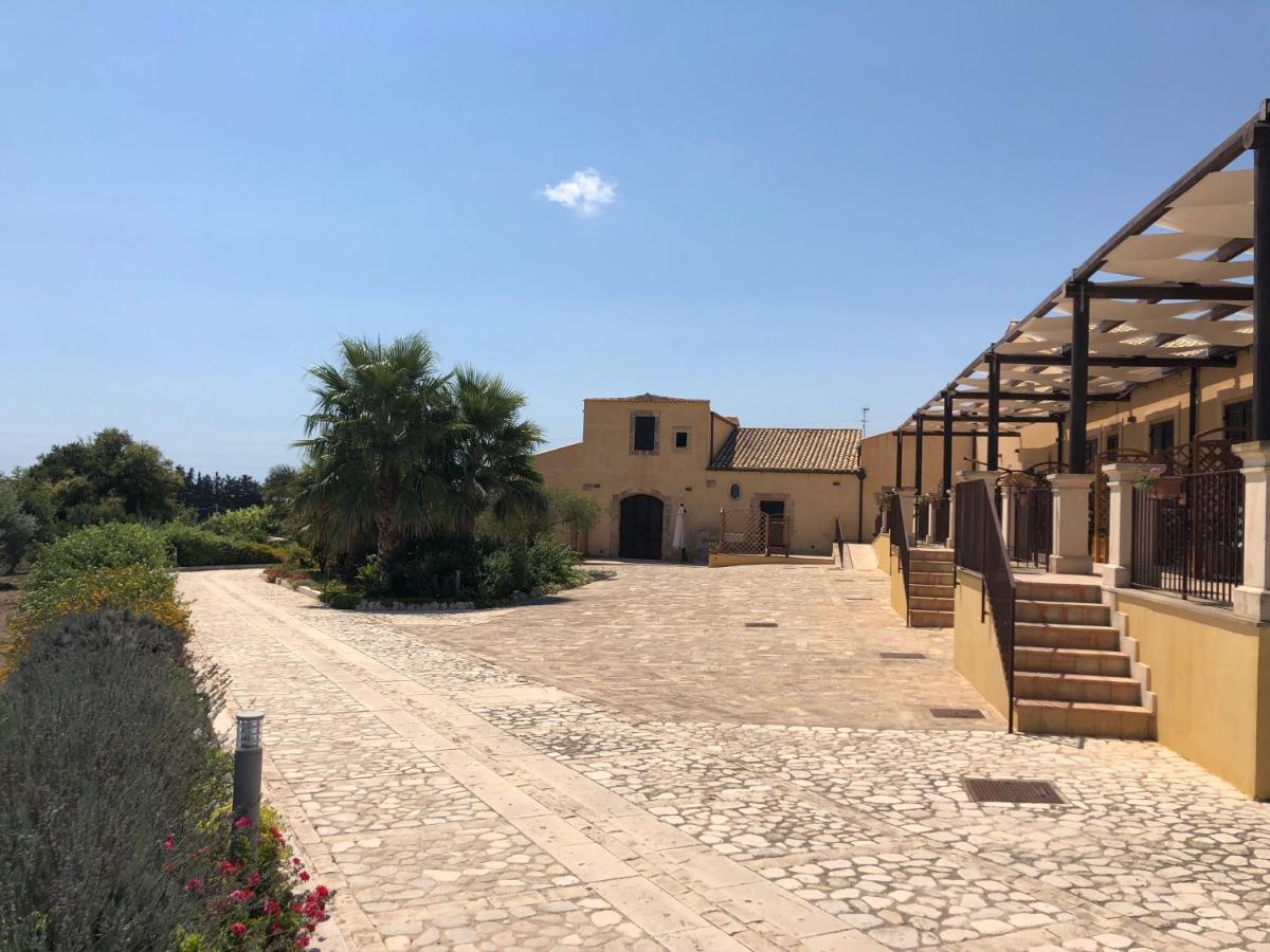 Le Sorelle Del Vino Marzamemi Exteriör bild