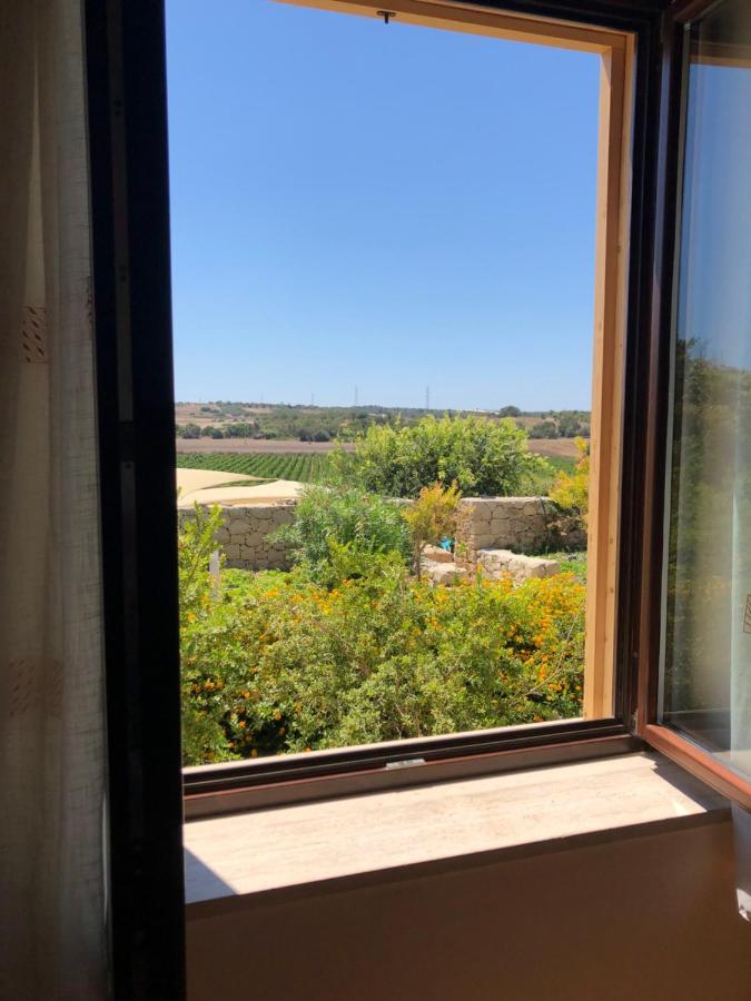 Le Sorelle Del Vino Marzamemi Exteriör bild
