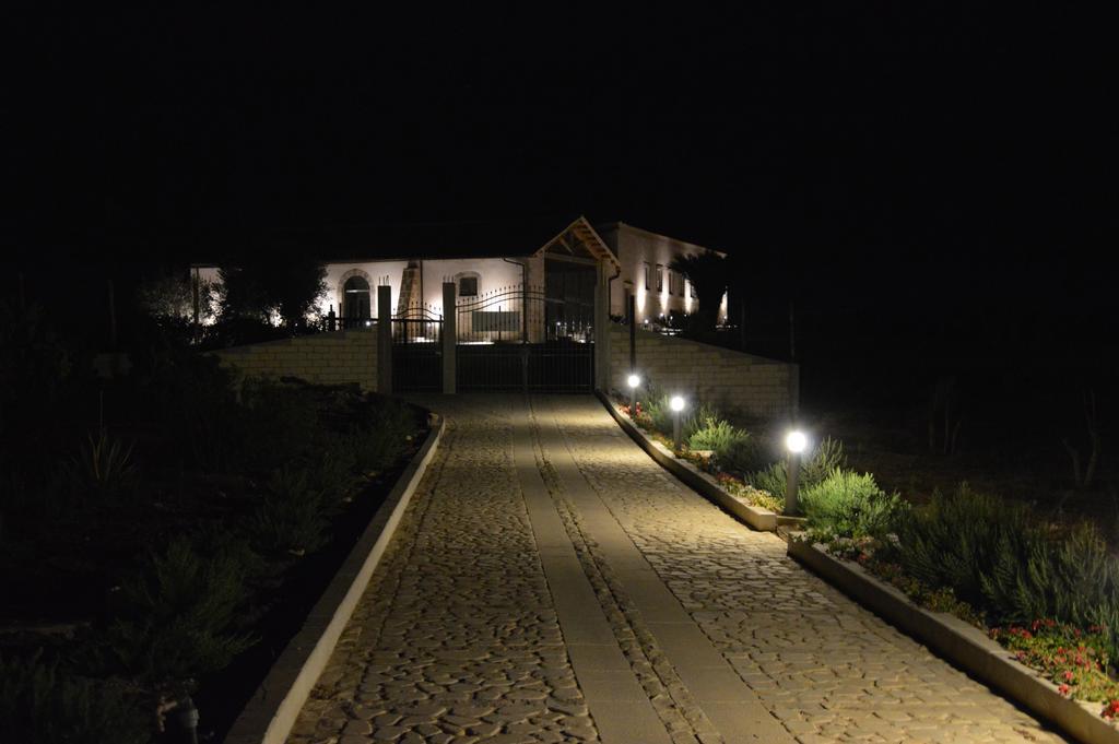 Le Sorelle Del Vino Marzamemi Exteriör bild